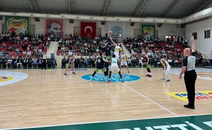 Bursaspor, Manisa BB’yi devirmeyi bildi: 81-78