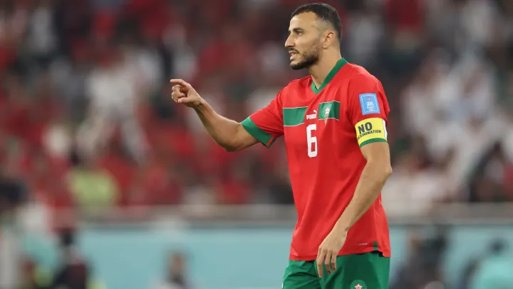 Kriz büyüyor: Nottingham’a gidemeyen Romain Saiss kulübeye çekildi